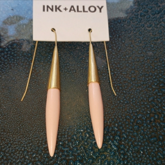 Ink and Alloy Jewelry - NWT Ink and Alloy blush ceramic spike earrings